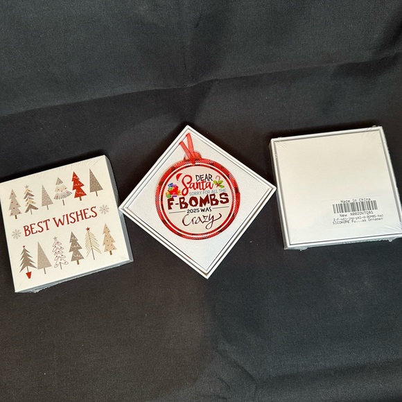 🎄🎁 Dear Santa Ornament - Picture 3 of 3